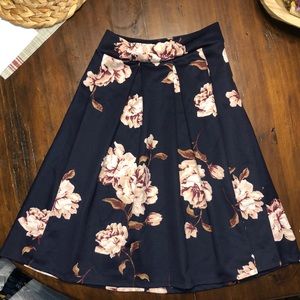 Navy blue floral, pelted, Haute Monde S skirt